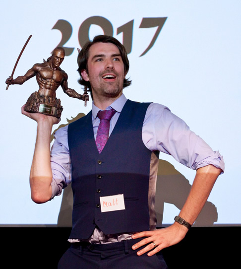 Matt Dovey of Angry Robot accepts the 2017 Morningstar for Megan E O’Keefe